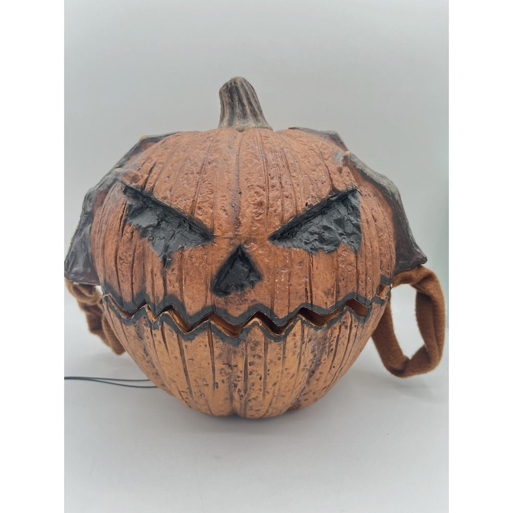 Animated Halloween Spooky Pumpkin Jack-o-Lantern Pop Up Horror Sound